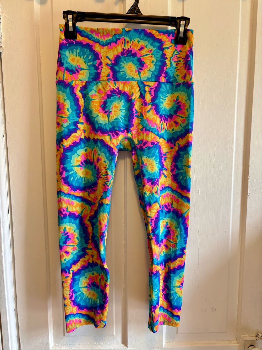 K-Deer Rainbow Tie Dye Capri Legging Size Large